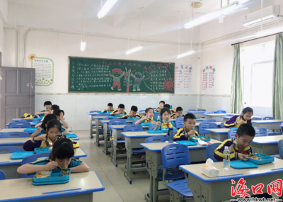 热链配餐、教室午休 海口部分学校午餐午托服务上线[图]
