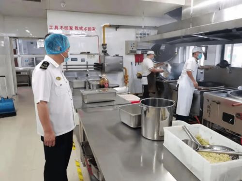 筑牢校园食品安全防线 护航秋季开学第一餐