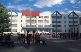 乌鲁木齐市第一小学 培育未来栋梁的摇篮