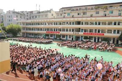 安洲小学开学第一课 热爱家乡，播种希望！